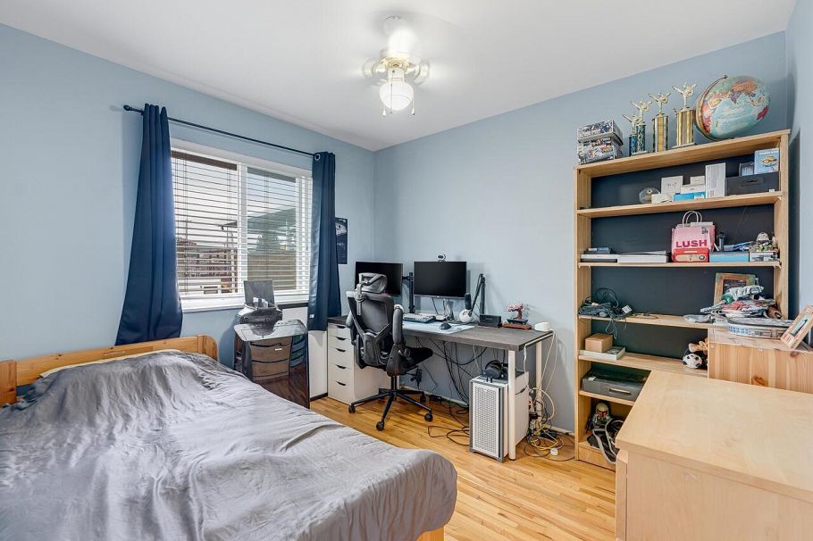 6979 Gladstone Street Vancouver, BC - 5