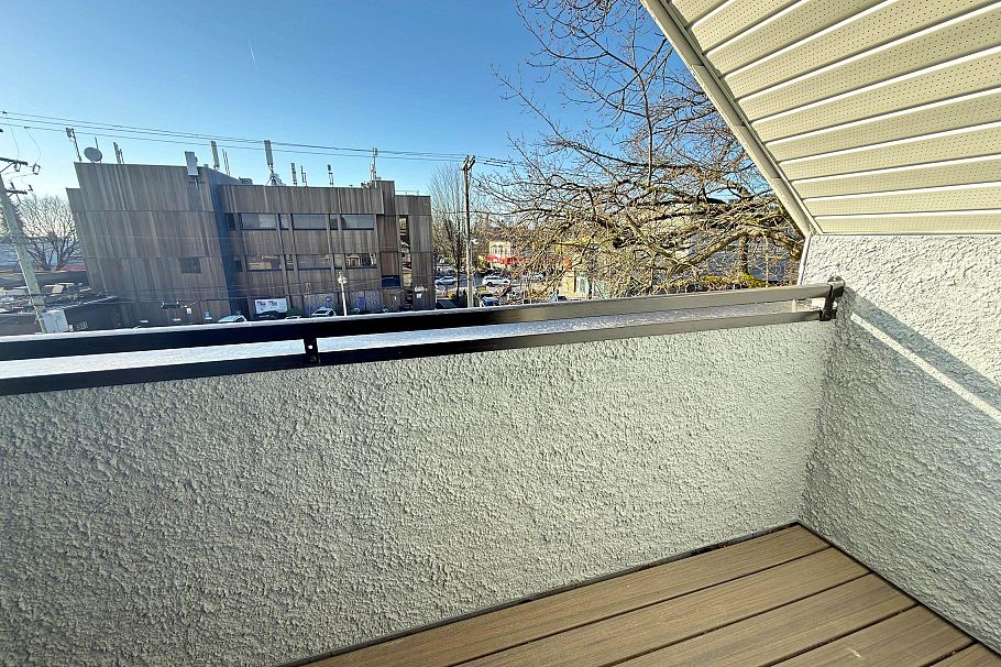 748 E 47th Avenue Vancouver, BC - 12