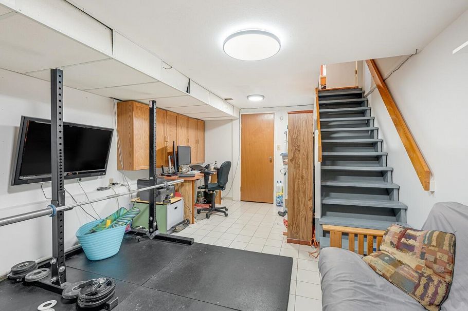 6979 Gladstone Street Vancouver, BC - 13