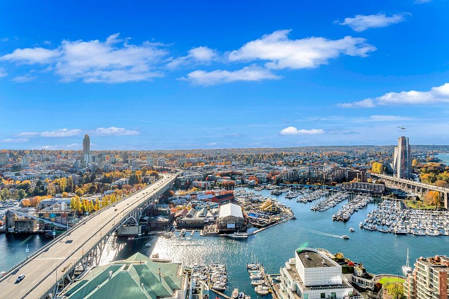 3602 1480 Howe Street Vancouver, BC - 1