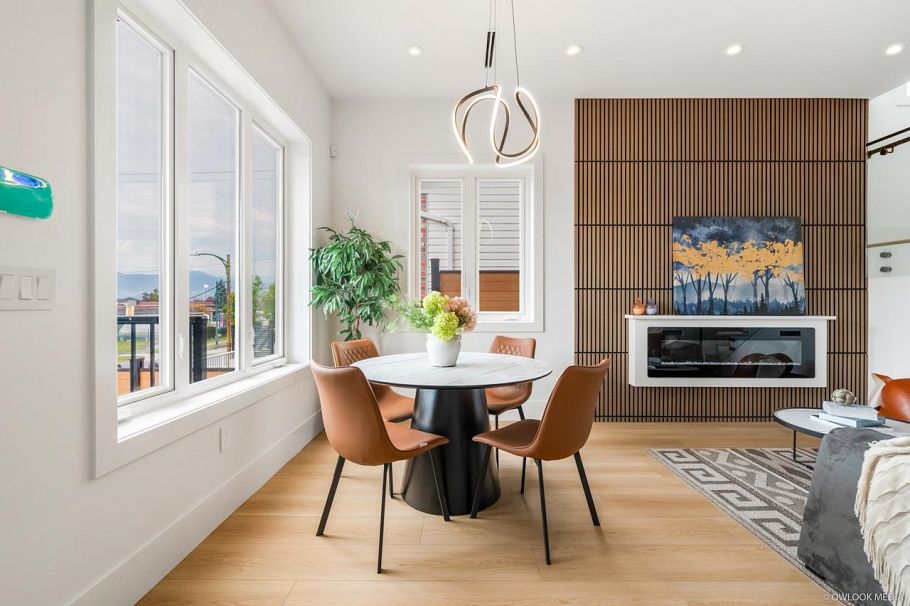 1 2124 Renfrew Street Vancouver, BC - 2