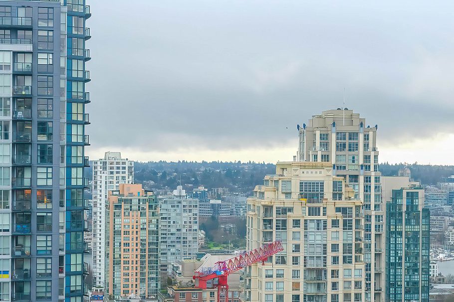 2303 1188 Howe Street Vancouver, BC - 2
