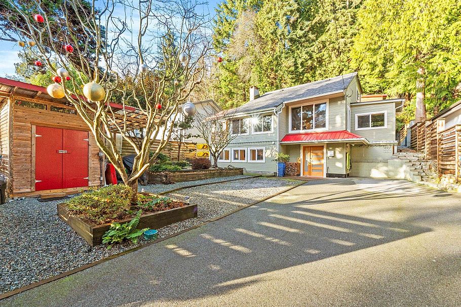 4462 Strathcona Road North Vancouver, BC - 34