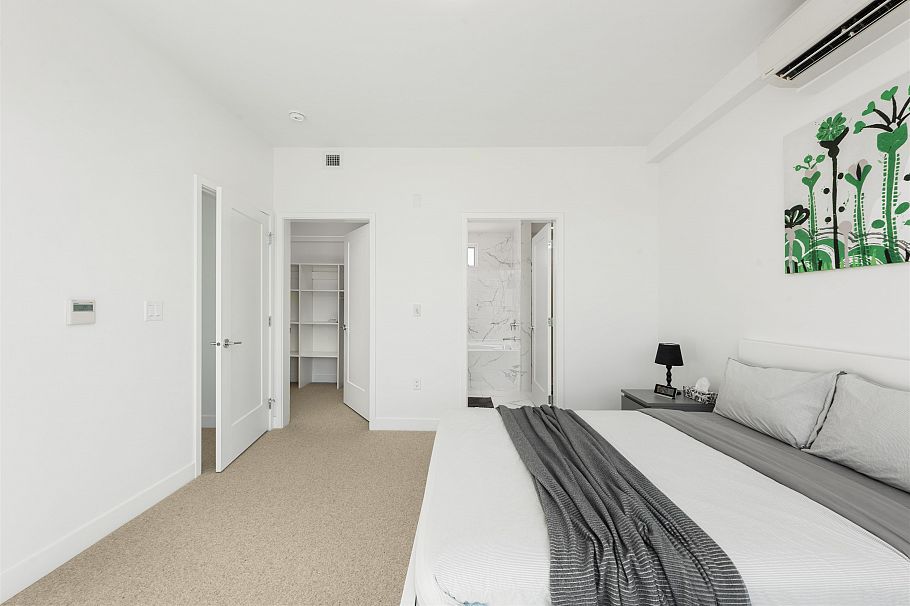 561 W 29th Avenue Vancouver, BC - 22