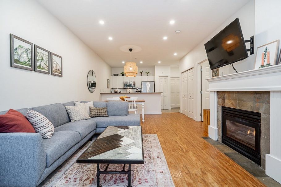 202 131 W 3rd Street North Vancouver, BC - 14