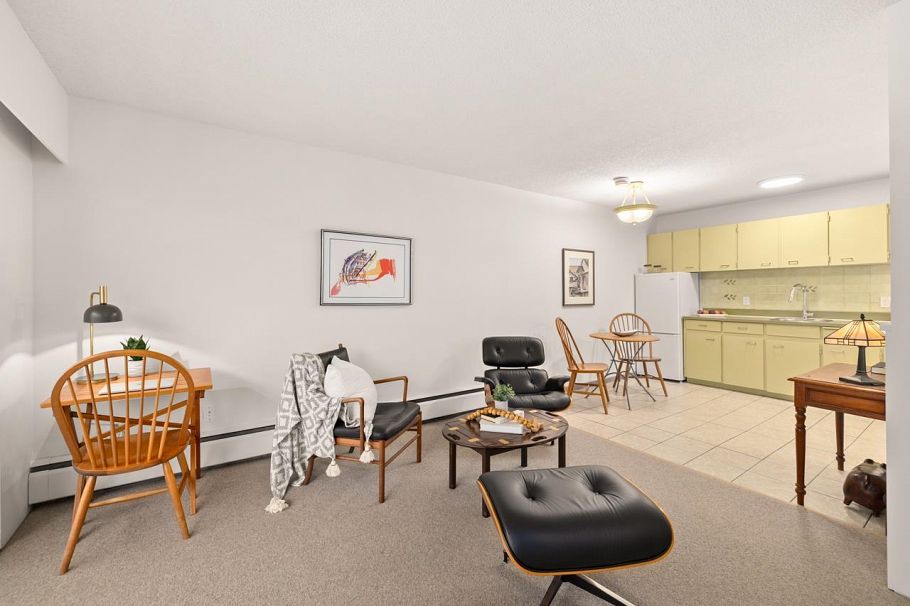 312 2033 W 7th Avenue Vancouver, BC - 2