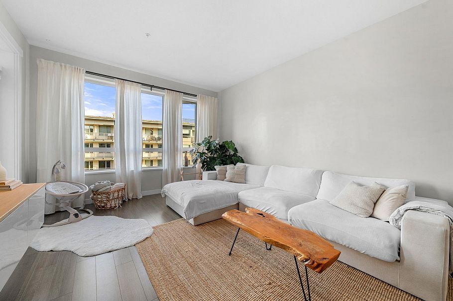 314 2663 Library Lane North Vancouver, BC - 3