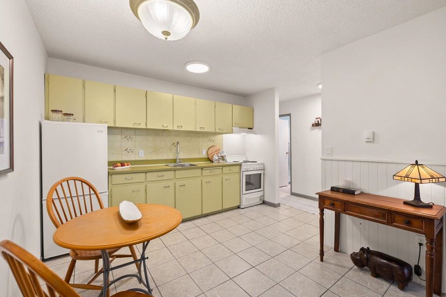 312 2033 W 7th Avenue Vancouver, BC - 12