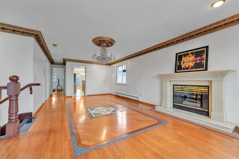 3153 Parker Street Vancouver, BC - 12