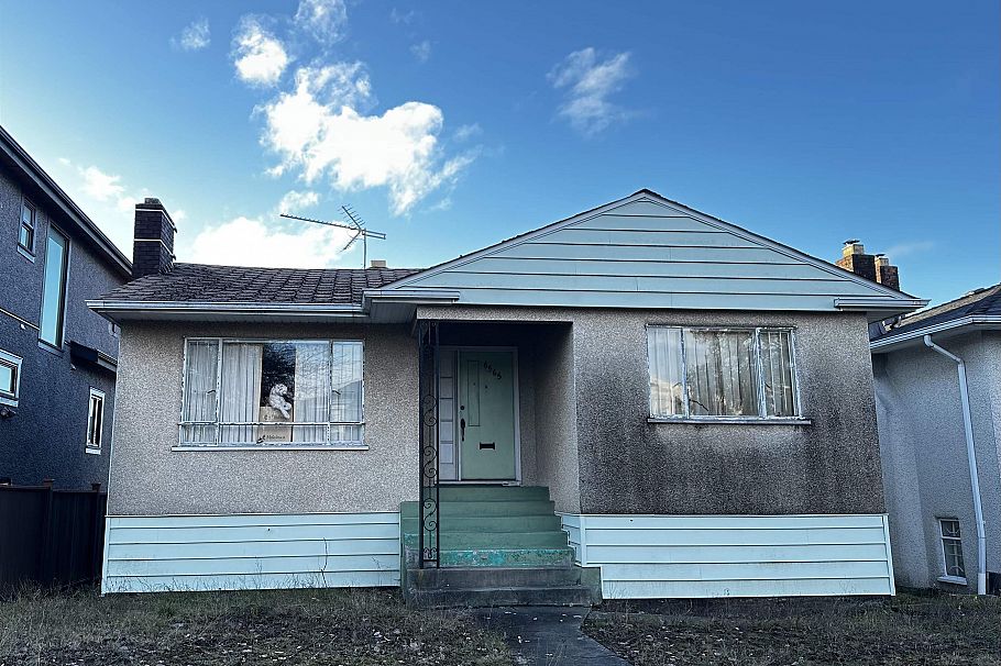 6565 Brooks Street Vancouver, BC - 1