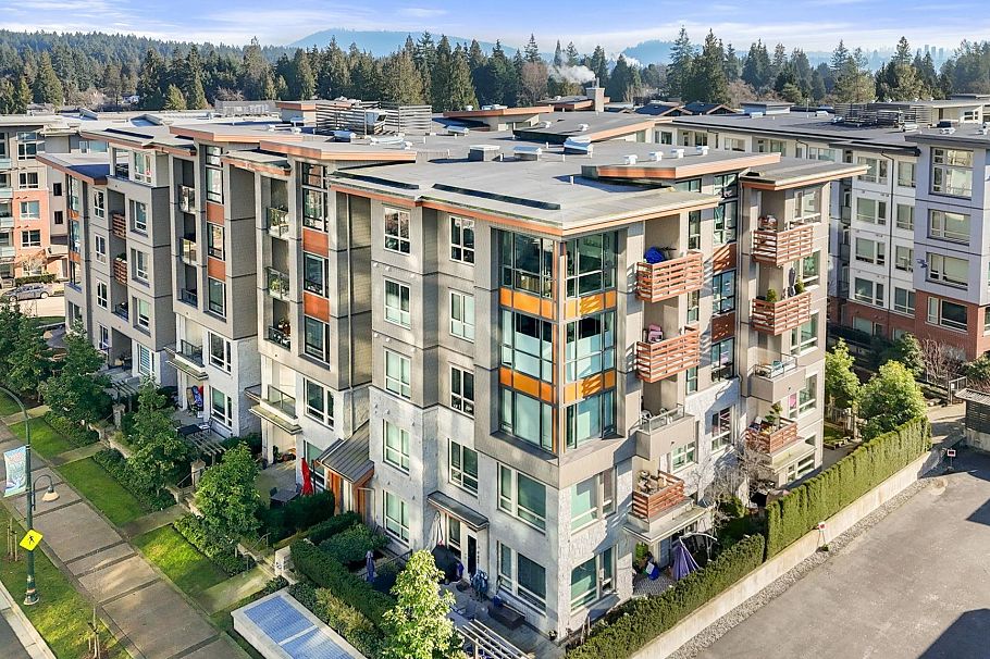 314 2663 Library Lane North Vancouver, BC - 1