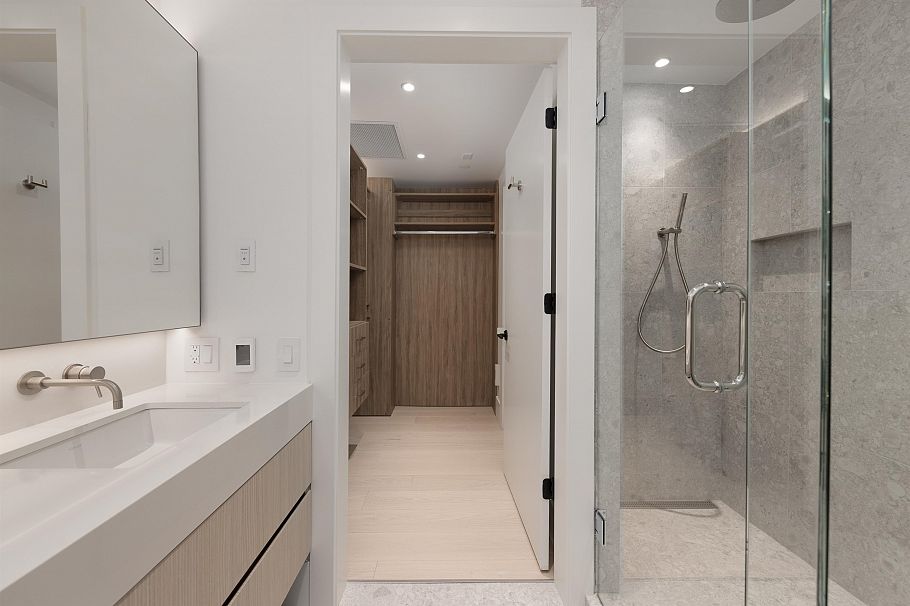 772 W 27th Avenue Vancouver, BC - 26