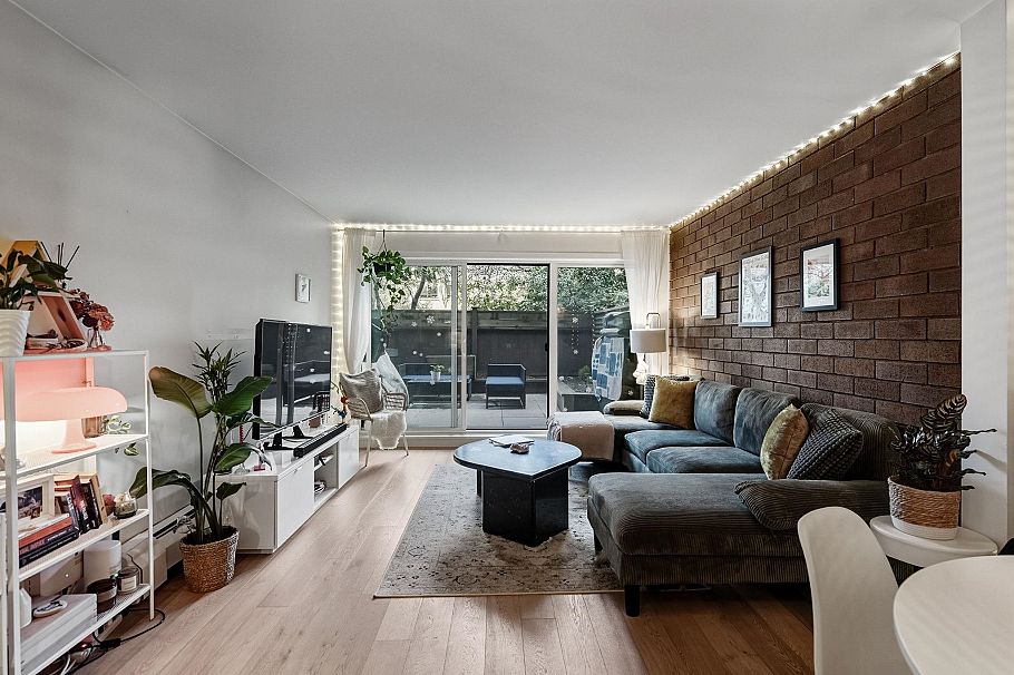 110 330 E 7th Avenue Vancouver, BC - 3