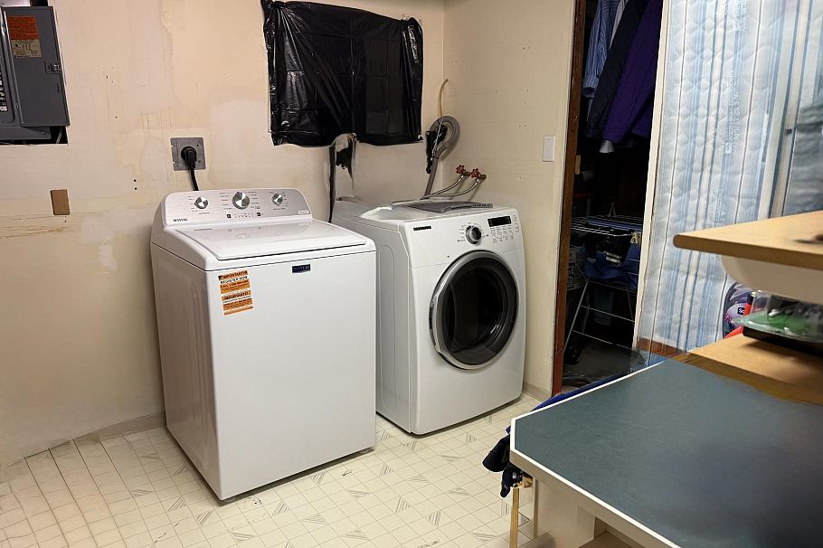 1245 E 51st Avenue Vancouver, BC - 7