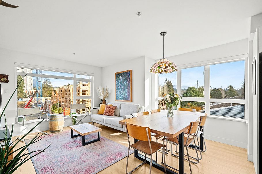 303 1519 Crown Street North Vancouver, BC - 1