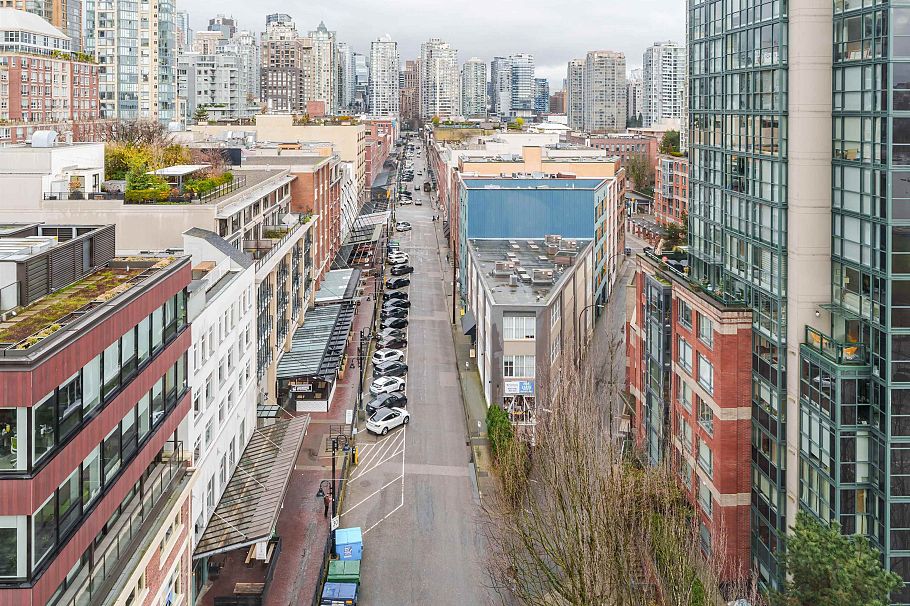 1306 388 Drake Street Vancouver, BC - 4