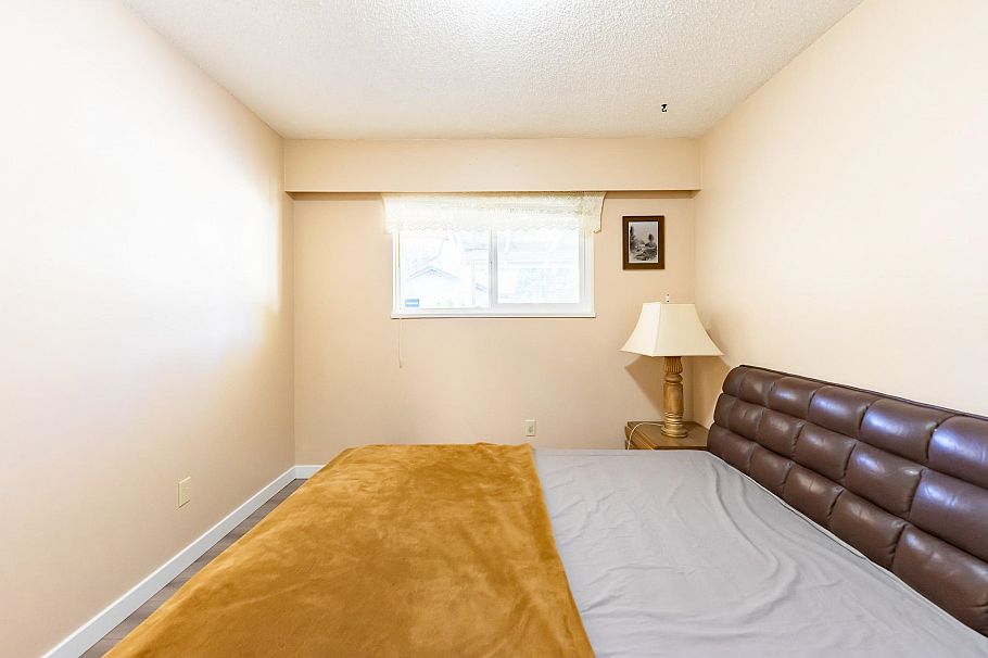 2075 Rufus Drive North Vancouver, BC - 29