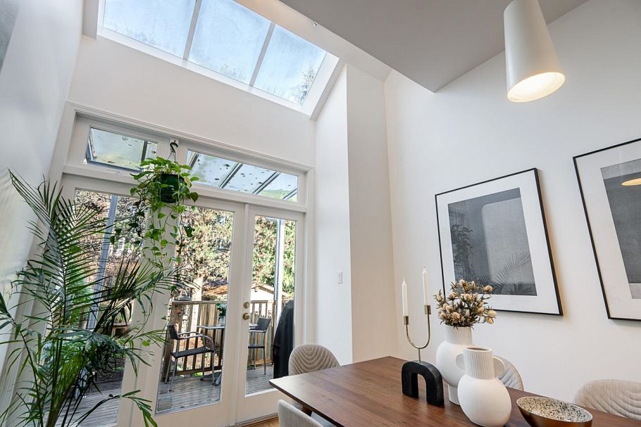 3241 W 6th Avenue Vancouver, BC - 12