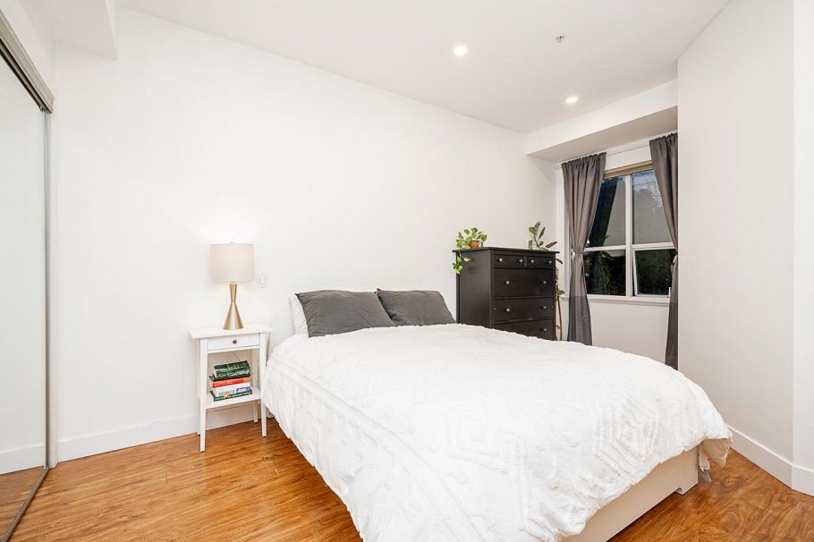 202 131 W 3rd Street North Vancouver, BC - 20