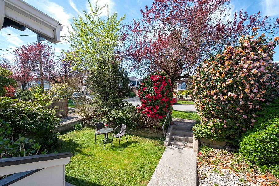 4160 St. Catherines Street Vancouver, BC - 1