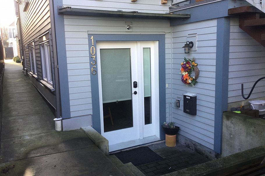 1036 E 14th Avenue Vancouver, BC - 2