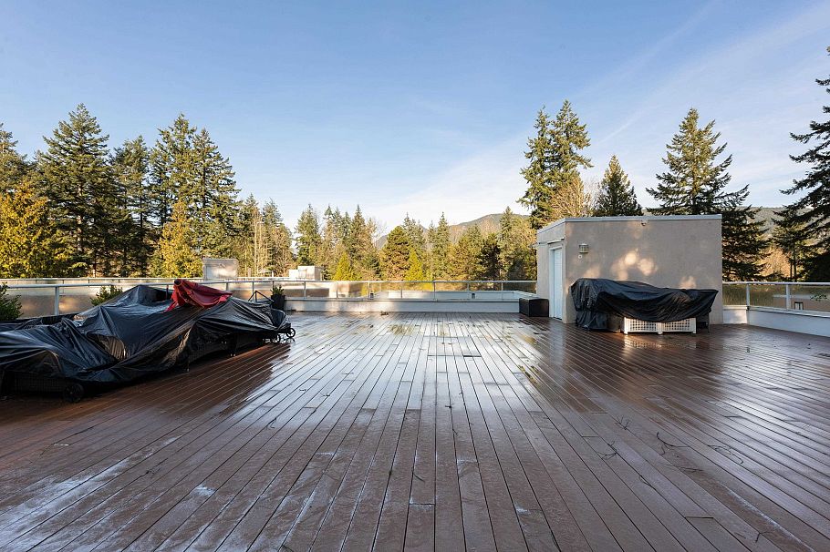 11 2425 Edgemont Boulevard North Vancouver, BC - 30