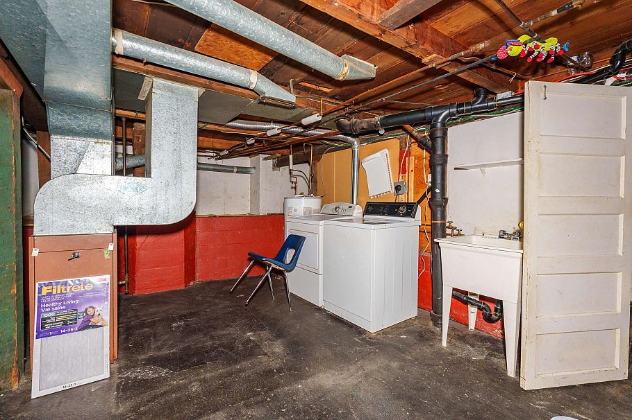 4150 Dollarton Highway North Vancouver, BC - 32