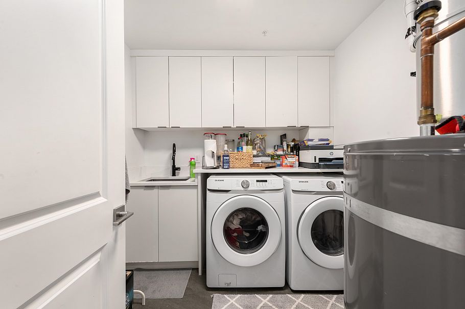 11 2425 Edgemont Boulevard North Vancouver, BC - 25