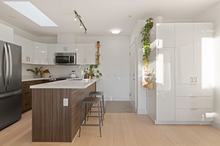 PH2 3939 Knight Street Vancouver, BC - 6