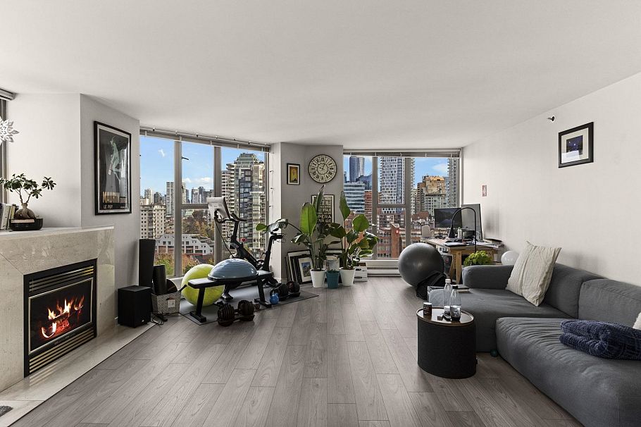 2005 1000 Beach Avenue Vancouver, BC - 17