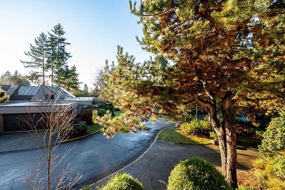 206 333 Wethersfield Drive Vancouver, BC - 16