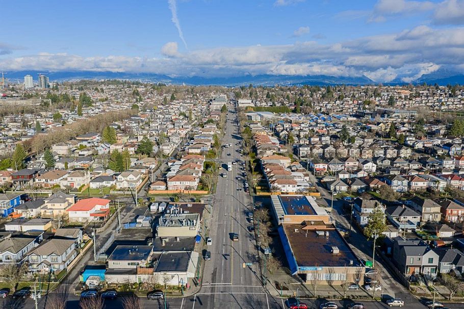 557 E 58th Avenue Vancouver, BC - 20