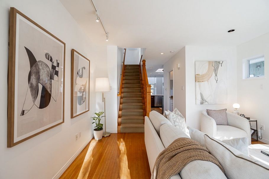 3241 W 6th Avenue Vancouver, BC - 6