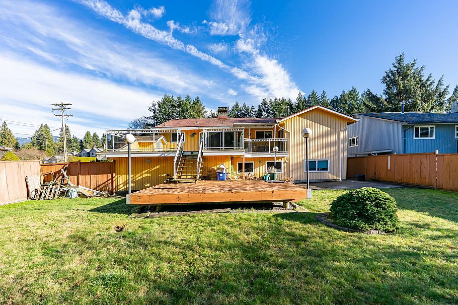 2075 Rufus Drive North Vancouver, BC - 38