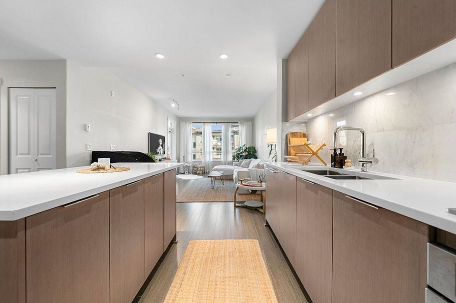 314 2663 Library Lane North Vancouver, BC - 12