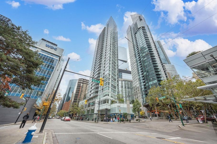 2601 1188 W Pender Street Vancouver, BC - 1