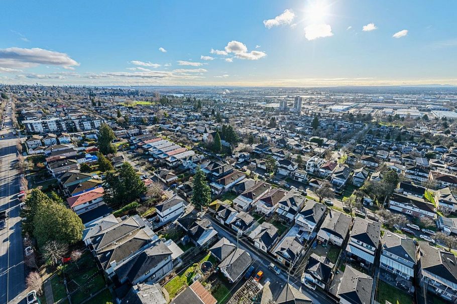 557 E 58th Avenue Vancouver, BC - 21