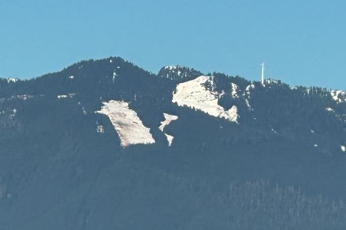 4793 Commercial Street Vancouver, BC - 21