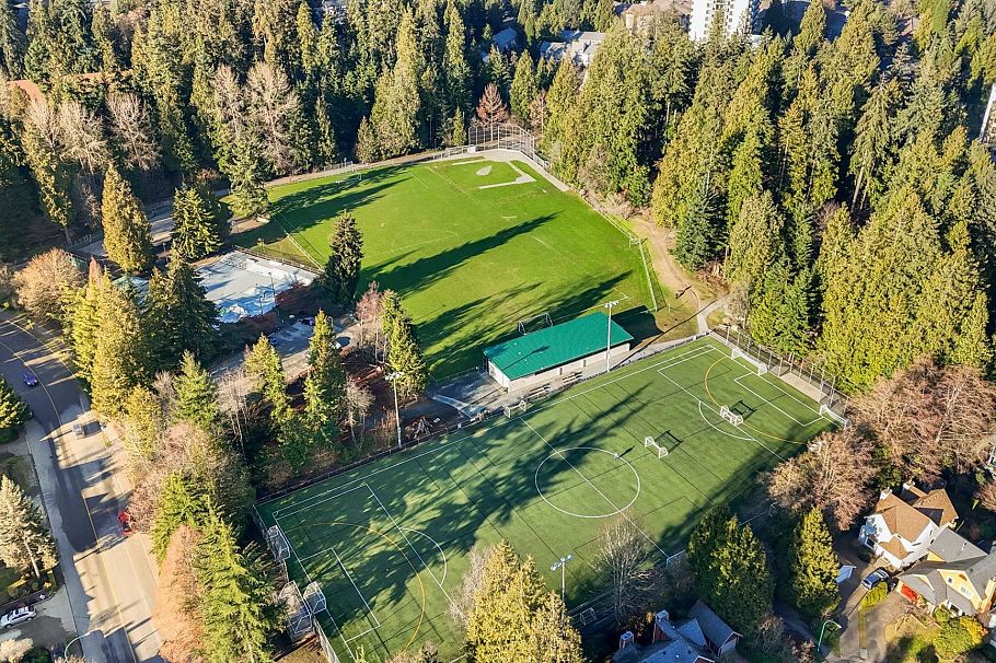 314 2663 Library Lane North Vancouver, BC - 39