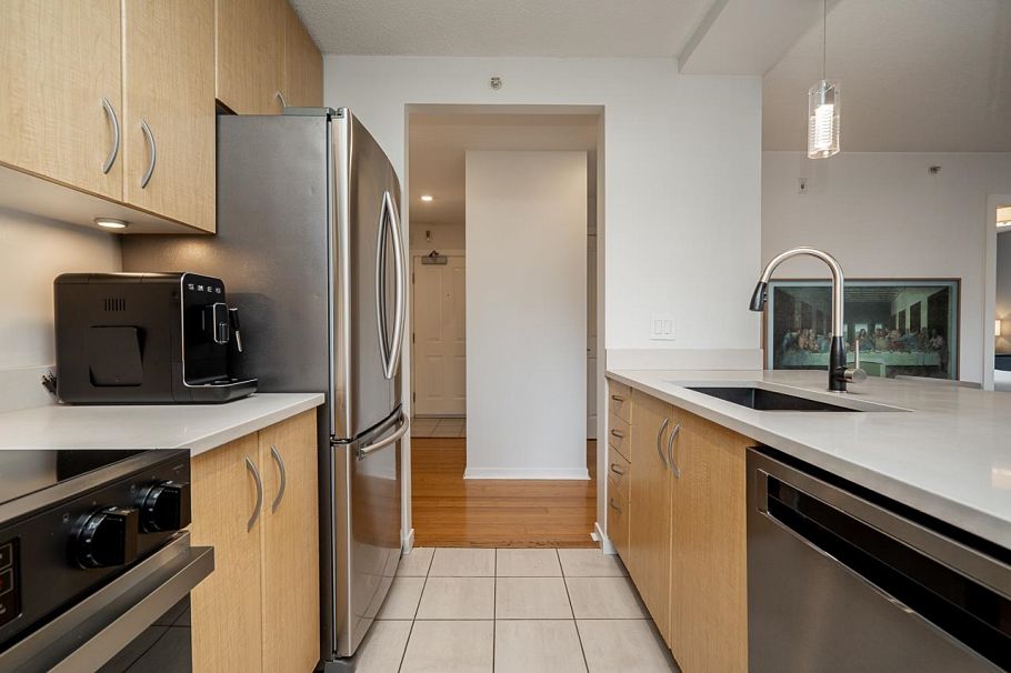 206 3638 Vanness Avenue Vancouver, BC - 11