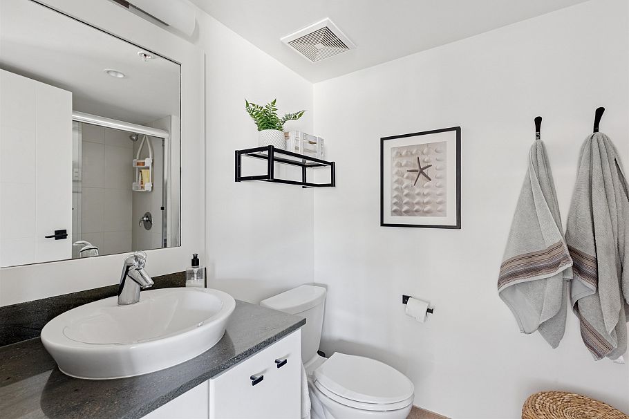 PH8 683 W Victoria Park North Vancouver, BC - 30