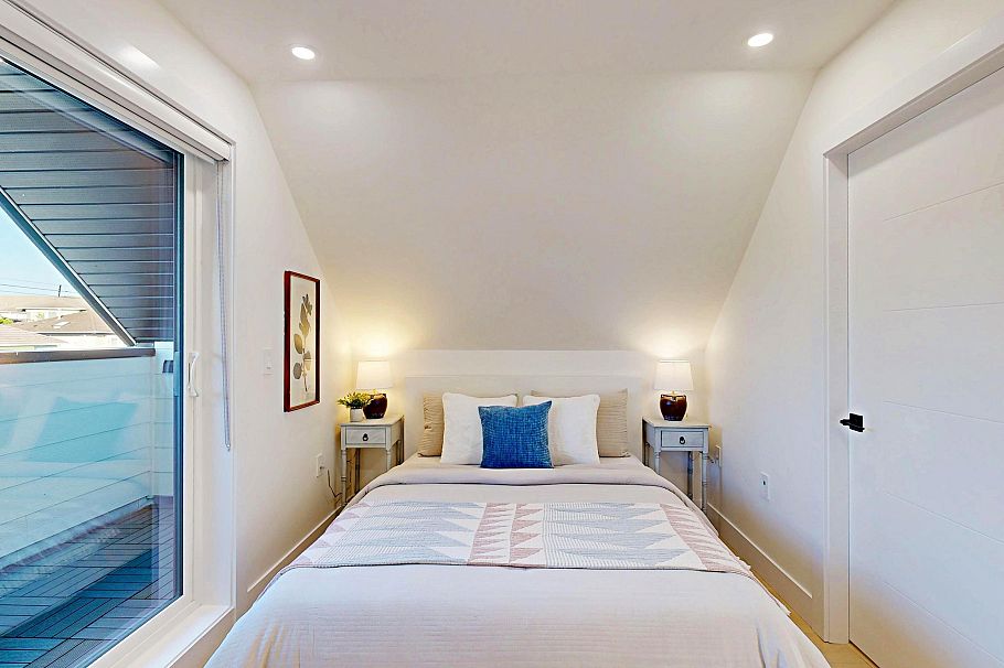 2 3425 Archimedes Street Vancouver, BC - 29