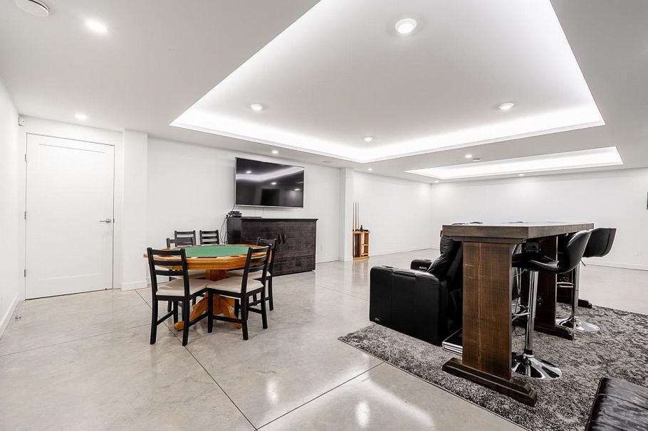 2409 Windridge Drive North Vancouver, BC - 18