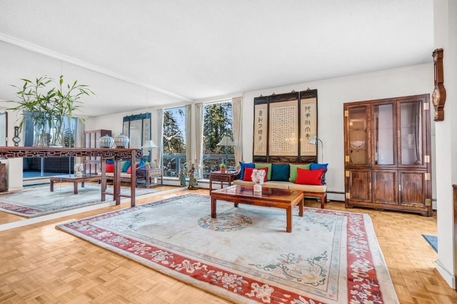 512 4900 Cartier Street Vancouver, BC - 3