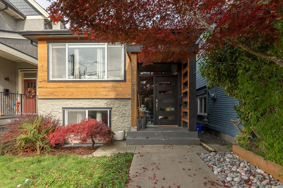 2023 Charles Street Vancouver, BC - 2