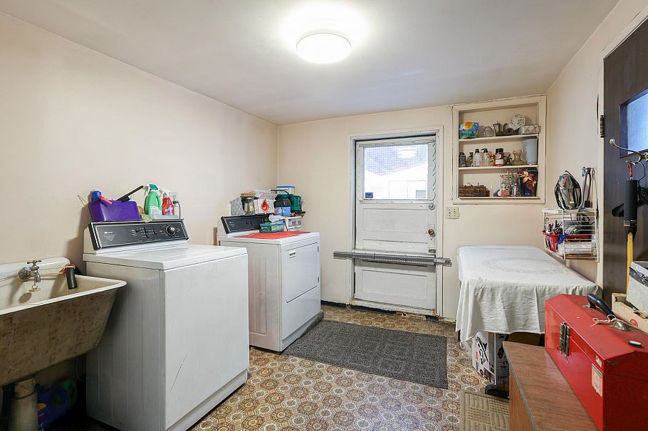 329 E Pender Street Vancouver, BC - 10