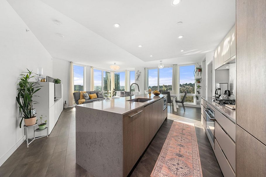 1807 1500 Fern Street North Vancouver, BC - 6