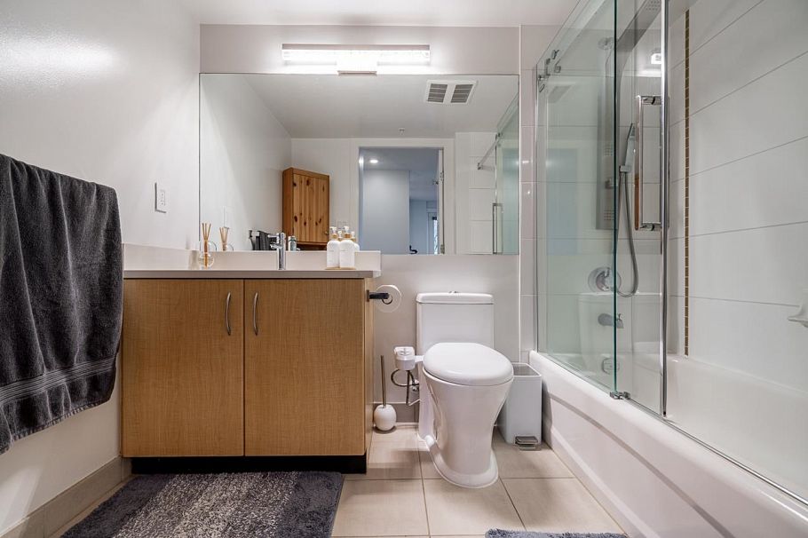 206 3638 Vanness Avenue Vancouver, BC - 19