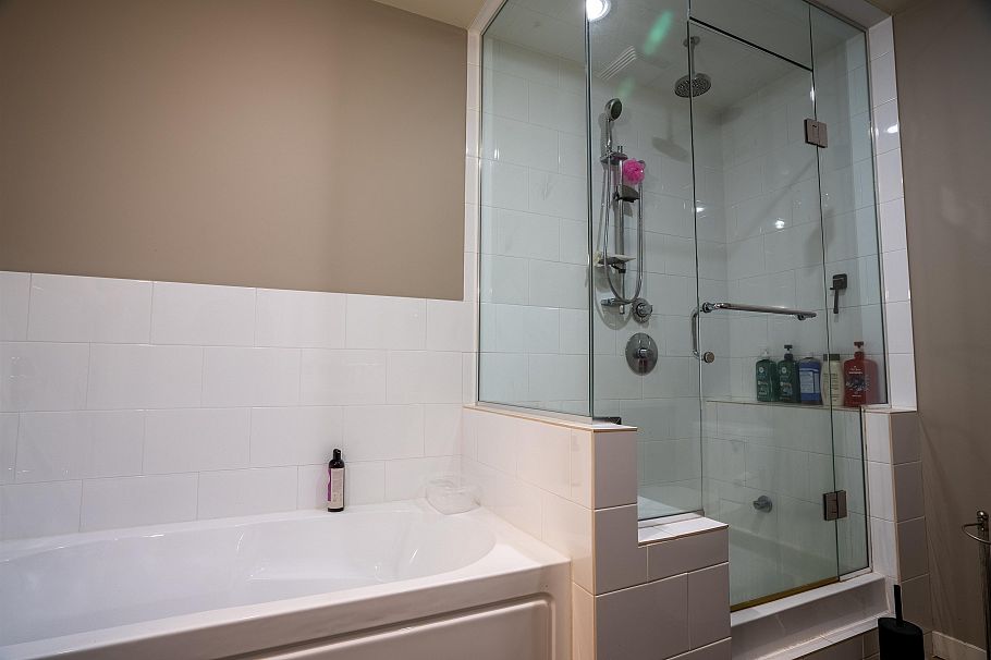 305 1220 E Pender Street Vancouver, BC - 20