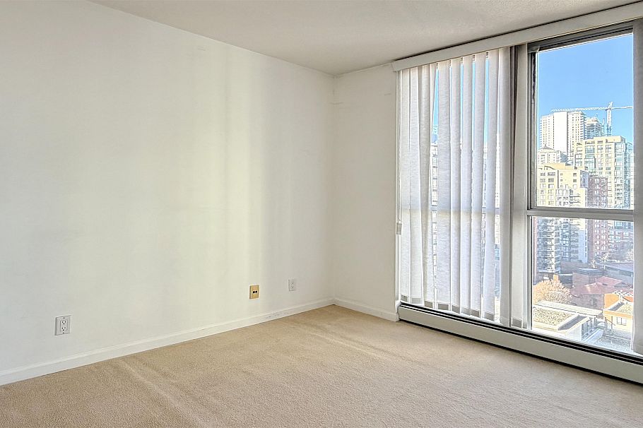 1705 1228 Marinaside Crescent Vancouver, BC - 10